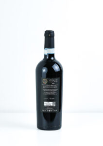 Bottiglia di vino Lacryma Christi del Vesuvio Rosso campano