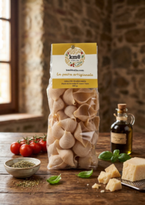 Conchiglioni Km0italia pasta artigianale a conchiglia in primo piano con ripieno di ragù