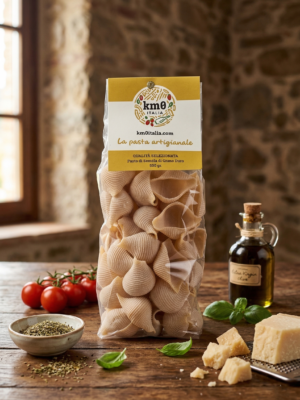 Conchiglioni Km0italia pasta artigianale a conchiglia in primo piano con ripieno di ragù