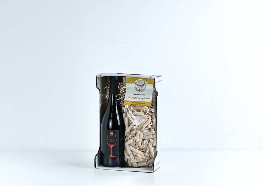 Cascetta degustazione piccola con pasta artigianale e vino campano Aglianico o Catalanesca