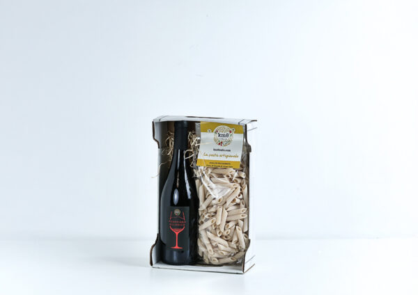 Cascetta degustazione piccola con pasta artigianale e vino campano Aglianico o Catalanesca