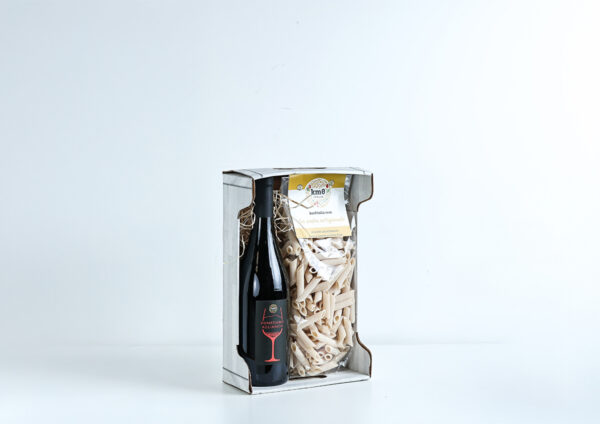 Cascetta degustazione piccola con pasta artigianale e vino campano Aglianico o Catalanesca